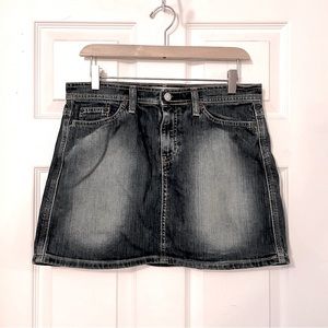 Gap Faded Distressed Dark Denim Festival Mini Skirt Sz 8